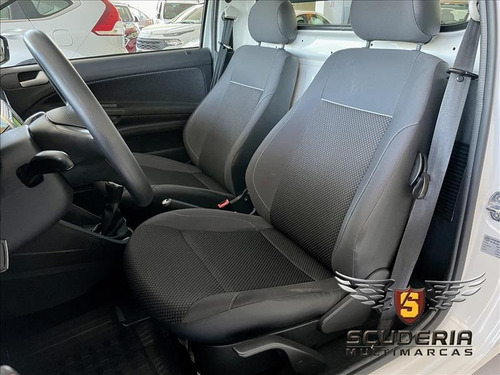 Imagem 9 de 11 de Volkswagen Saveiro 1.6 Msi Trendline Cs 8v