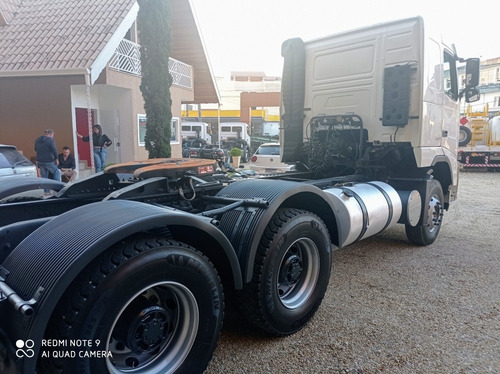 Imagem 5 de 12 de Volvo Fh520 6x4