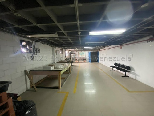 Imagen 2 de 13 de Edificio Industrial/galpón Comercial En Venta Boleita Norte