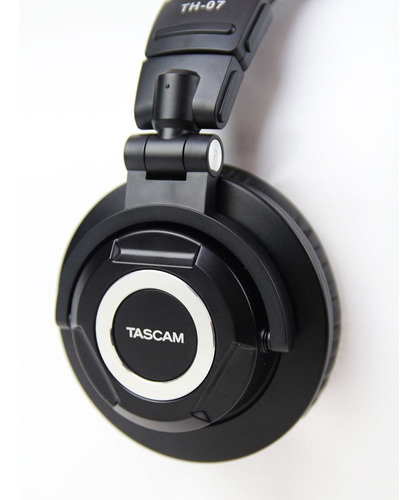 Auriculares Profesionales De Alta Definición Tascam Th-07