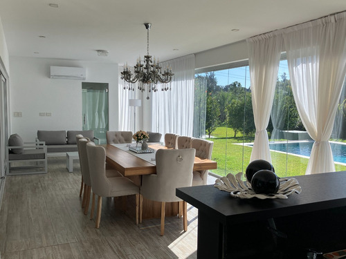 Imagen 7 de 16 de Venta De Casa Amoblada En Saint Thomas Oeste Canning
