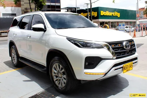 Toyota Fortuner Srv 2023