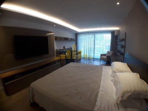 Imagem 12 de 30 de Novo Leblon Mansão À Venda R$9.950.000,00 Com 5 Suítes, Área Gourmet Completa, Piscina - Casa Totalmente Modernizada E Reformada. - Mix5194i - 32489194