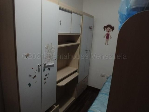 Imagen 10 de 13 de Apto En Venta 22-8919 Daisbelis Tarazona 0424-2925931