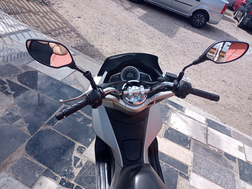 Imagem 6 de 8 de Honda Pcx