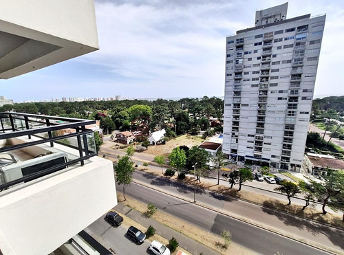 Imagen 11 de 20 de Apartamento Sobre Avenida Roosevelt - Punta Del Este Roosevelt