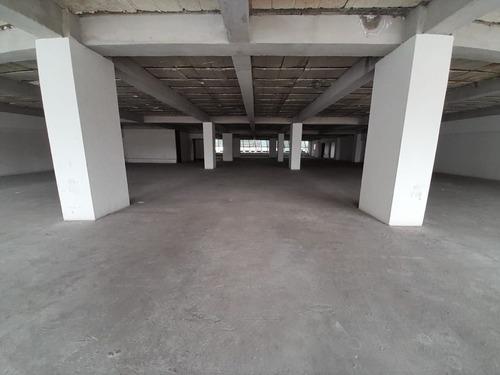 Piso Para Oficina De 950m2 En Renta, Para Acondicionar-toled