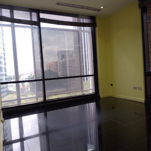 Imagen 8 de 8 de Se Alquila Oficina 114m2 La Castellana 7575