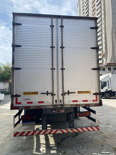 Iveco Tector 170e21 4x2 - 2020 Com Baú