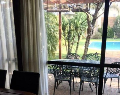 Imagen 10 de 13 de Venta De Casa De 4 Dormitorios Gonnet