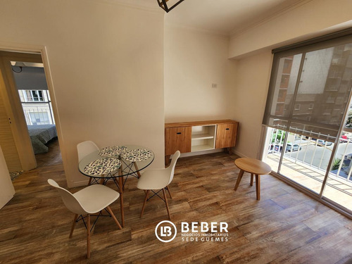 Imagen 14 de 30 de Venta 3 Ambientes Con 2 Balcones Salientesa Metros De Plaza Colon!
