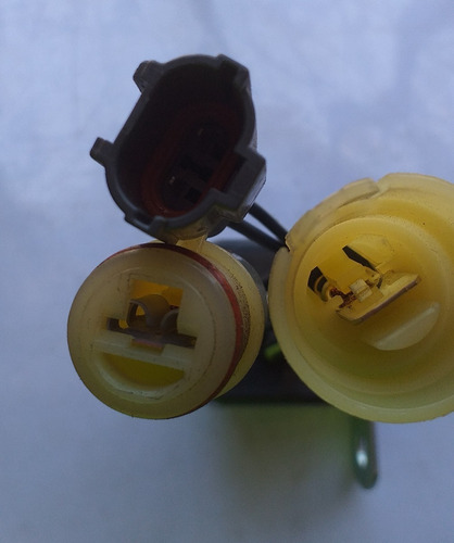 Imagen 5 de 5 de Rele Selenoide De Arranque Fvr Original Isuzu