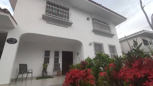 Casa En Urb Trigal Centro Gm