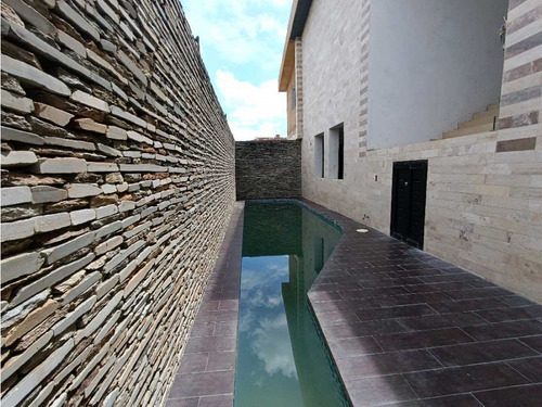 Casa En Venta En Urb. El Bosque Pe-8370409