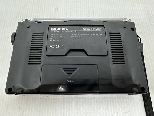 Rádio Receptor Grundig G3 Globe Traveler Am Fm Ssb Leia Desc (Usado)