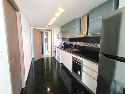 Departamento, 2 Dormitorios Dep, Con Parrillero Y Vista - Playa Brava