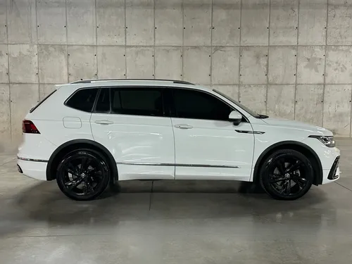 Volkswagen Tiguan 2.0 Tsi R-Line 10 Años Dsg7