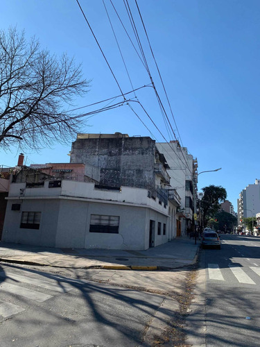 Imagen 8 de 9 de Muro Para Publicidad En Medianera Sobre Avenida Directorio