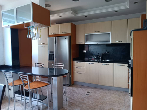 Apartamento Amoblado En ,res Venezia, Urb Trigaleña Valencia, Carabobo, Venezuela. Yoh2