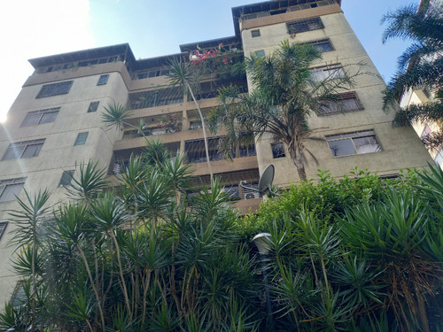 Lomas Del Ávila  Se Vende Lindo Apartamento