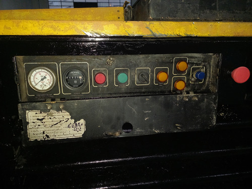 Compressor De Ar Atlas Copco Xas136 (Usado)