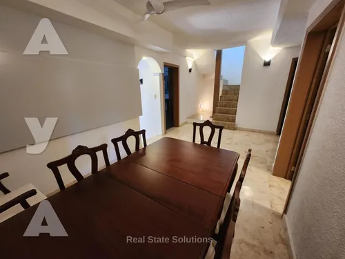 Casa En En Venta, 5 Recámaras, 3 Niveles, Piscina, Cancún