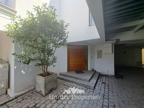 Casa Venta 4d/5b/8e Sn Carlos De Apoquindo - Piscina/quincho