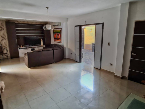 Imagen 17 de 20 de En Venta Townhouse En Prebo 1, Cod. 135078. Daniela Jimenez