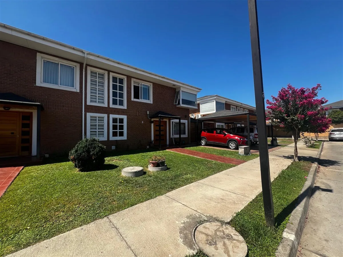 Imagen 1 de 11 de Casa En Venta De 3 Dorm. En Talca