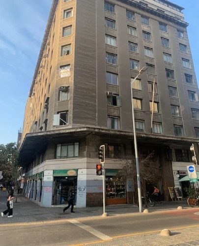 Arriendo Excelente Oficina 50 M2 En Compañía Con Teatinos