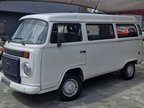Volkswagen Kombi 1.4 Standard Total Flex 3p
