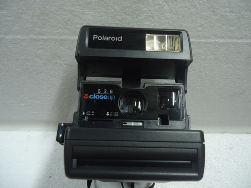 Câmera Polaroid 636 Close-up - Leia Todo Anúncio