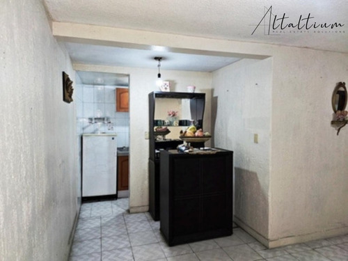 Venta De Departamento En La Gustavo A. Madero, A Minutos De Av. Gran Canal De Desagüe, Calz. San Juan De Aragón, Plaza Oriente, Parque Tepeyac. 103- Alc-ru