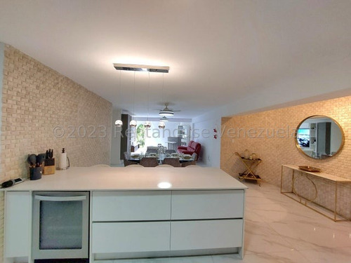 Espectacular Apartamento En Alquiler Santa Paula.25-2063 K.o