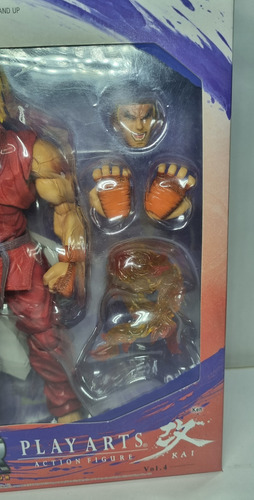 Figura Ken Play Arts Kai, Buen Estado. (Usado)