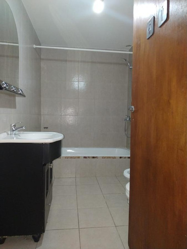 Imagen 7 de 7 de Ph 2 Amb. Con Patio Y Parrilla - Flores