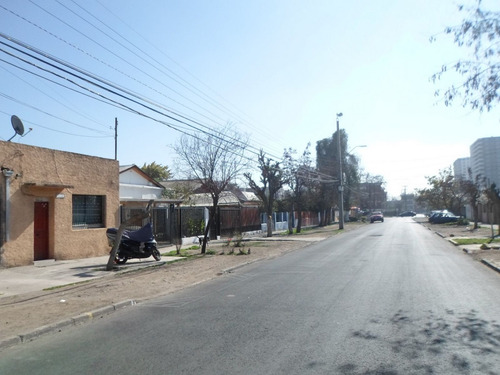 Mb Propiedades Arrienda Sitio Industrial, 752 M2, La Cister