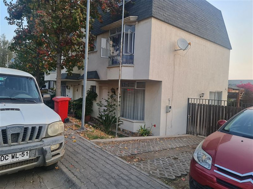 Casa En Venta De 5 Dorm. En Puente Alto