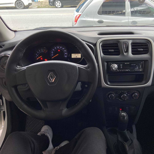 Imagem 7 de 9 de Renault Logan 2018 1.0 12v Authentique Sce 4p