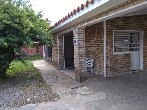 Chalet Sólido + Apto. + Barbacoa En 758 M2! Alquiler Solymar