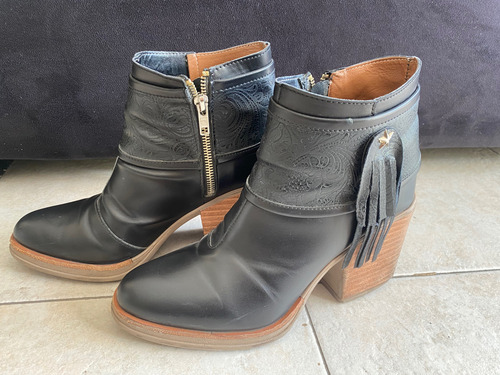 Botas Mujer Negras Talle 38 Cuero Sintético Taco 8 Cm (Usado)