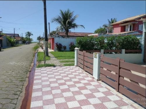 Imagem 2 de 14 de Linda Casa 150 Metros Do Mar Com Espaço Para Piscina Em Itanhaém Litoral Sul De Sp