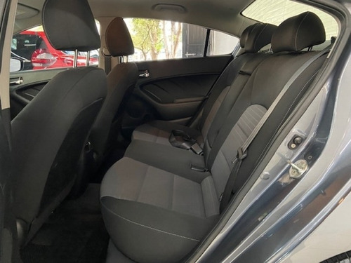 Imagem 5 de 11 de Cerato 2018 Sx4 Cinza Completo Flex