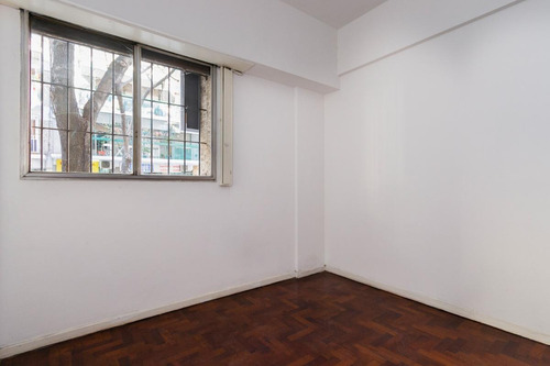 Imagen 16 de 19 de 3 Amb. Al Frente Con Patio. Apto Profesional.
