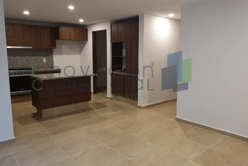 Casa En Renta En Altos Juriquilla, En Excelentes Condiciones Con Amenidades.