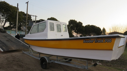 Imagen 2 de 10 de Baader Track 700 Cabinada Scout Embarcacion Muy Comoda