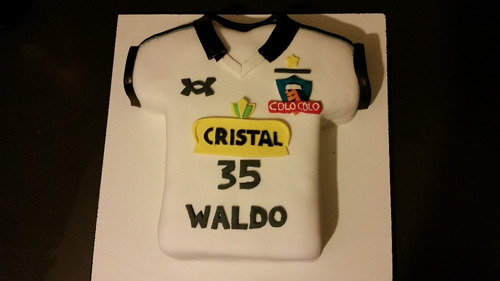 Torta Camiseta Fondant 30 Personas Santiago Cake