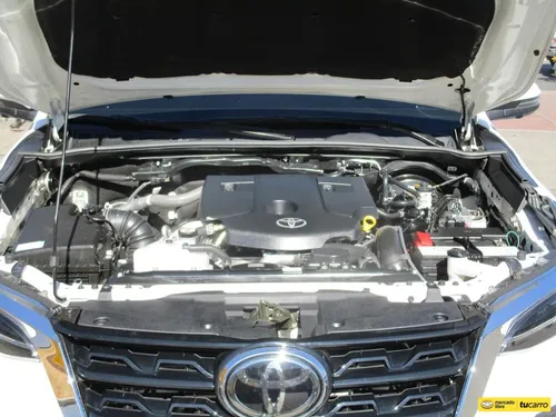 Toyota Fortuner Srv Diesel 2.4 Turbo At Aa