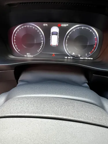Volvo XC40 2.0 T4 R-Design