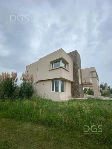 Imagen 3 de 27 de Oportunidad! Excelente Casa En San Eliseo Golf Con Vista Al Golf